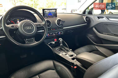 Седан Audi A3 2016 в 