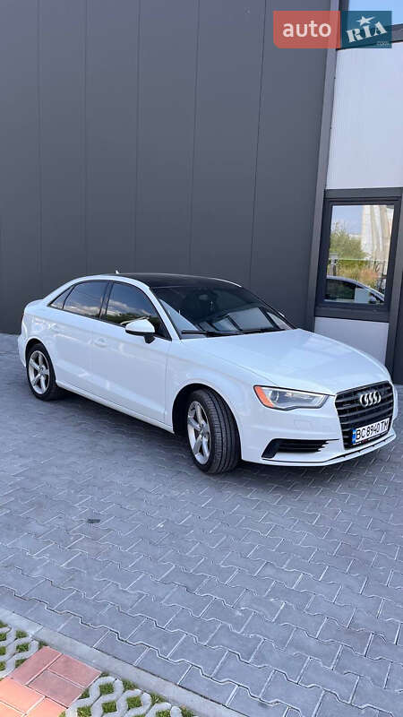 Седан Audi A3 2014 в Львове