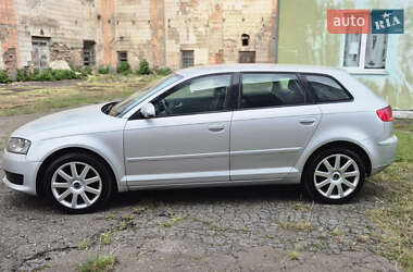 Хэтчбек Audi A3 2007 в 