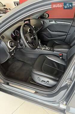 Седан Audi A3 2019 в 