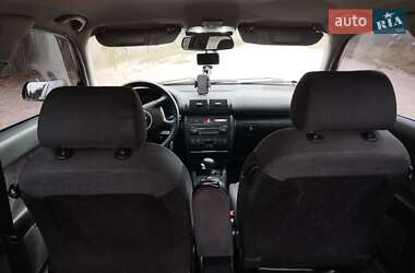 Хетчбек Audi A3 2002 в 