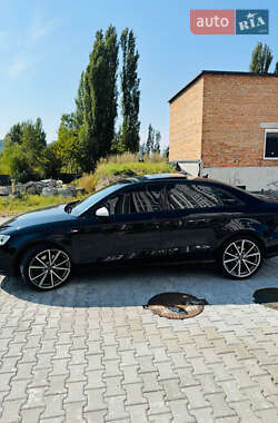 Седан Audi A3 2015 в 
