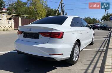 Седан Audi A3 2015 в 