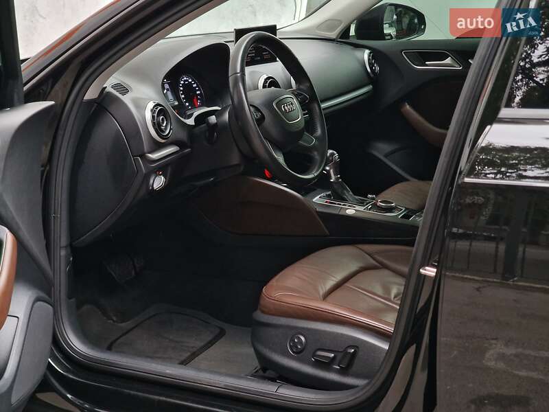 Хэтчбек Audi A3 2015 в Одессе