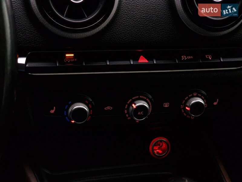 Хэтчбек Audi A3 2015 в Одессе