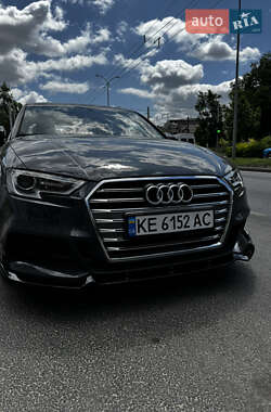 Седан Audi A3 2018 в 
