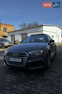 Седан Audi A3 2018 в 