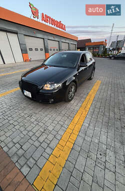 Хэтчбек Audi A3 2007 в 
