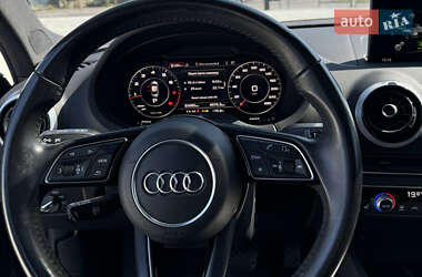 Седан Audi A3 2016 в 