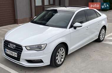 Седан Audi A3 2015 в Одессе