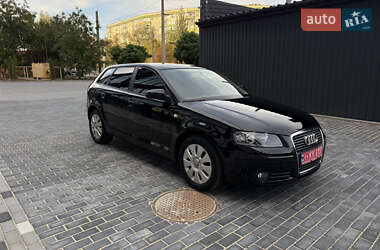 Хетчбек Audi A3 2006 в 