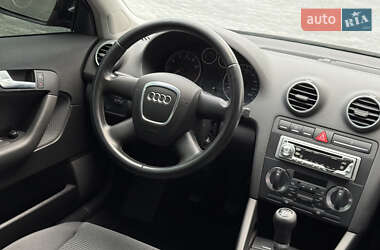 Хетчбек Audi A3 2006 в 