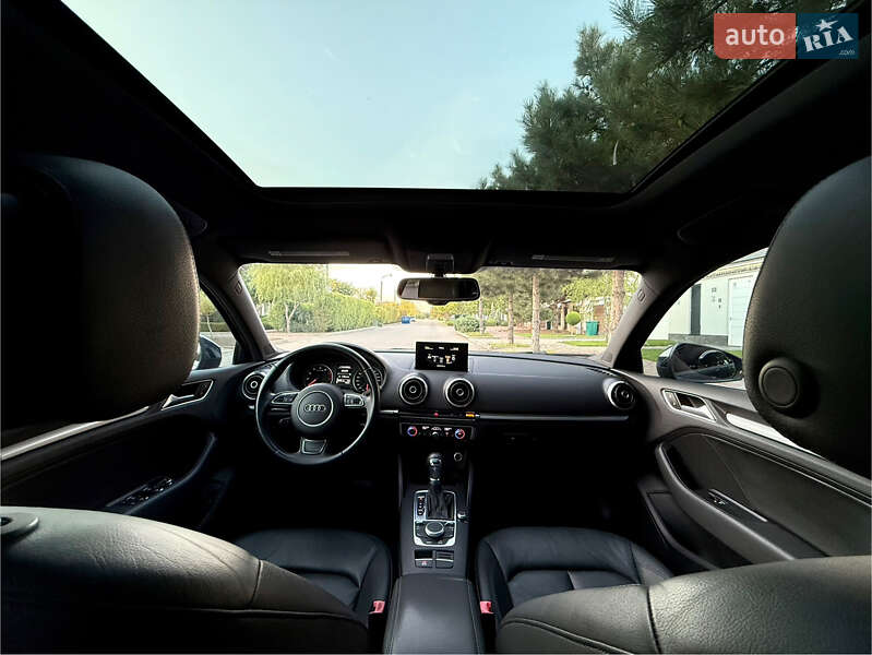 Седан Audi A3 2015 в Одессе