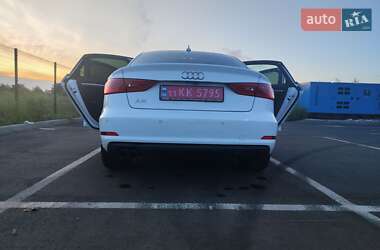 Седан Audi A3 2016 в 