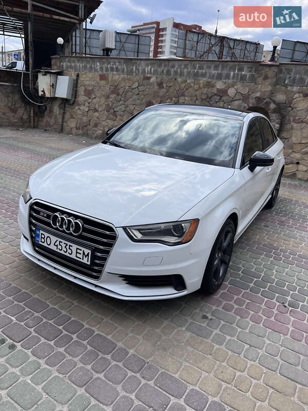 Седан Audi A3 2015 в Тернополе