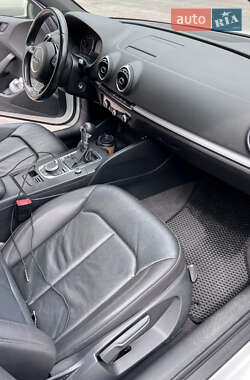Седан Audi A3 2015 в 