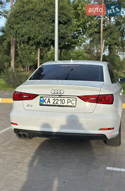 Седан Audi A3 2015 в 