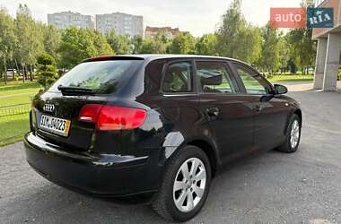 Хэтчбек Audi A3 2005 в 