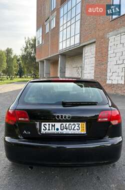 Хэтчбек Audi A3 2005 в 