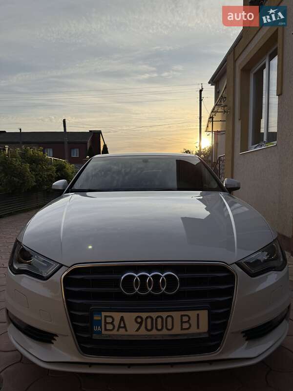 Седан Audi A3 2016 в Долинській