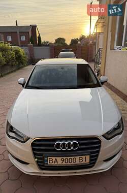 Седан Audi A3 2016 в 