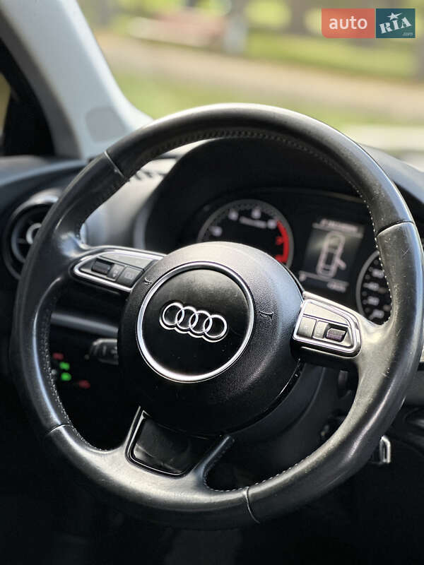 Седан Audi A3 2014 в Киеве фото 28 Седан Audi A3 2014 в Киеве