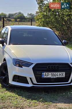 Седан Audi A3 2019 в Запоріжжі