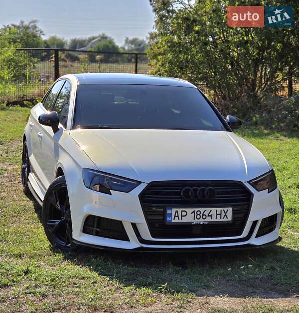 Седан Audi A3 2019 в 