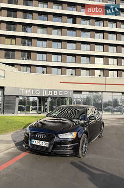 Хетчбек Audi A3 2016 в 