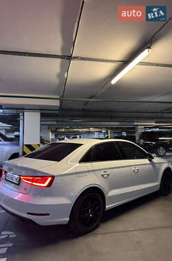 Седан Audi A3 2016 в 