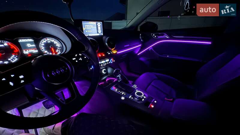 Седан Audi A3 2018 в Львове