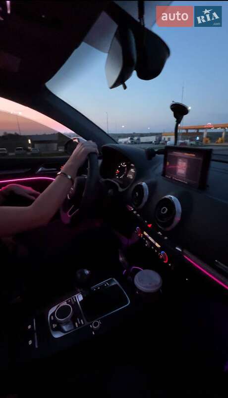 Седан Audi A3 2018 в Львове