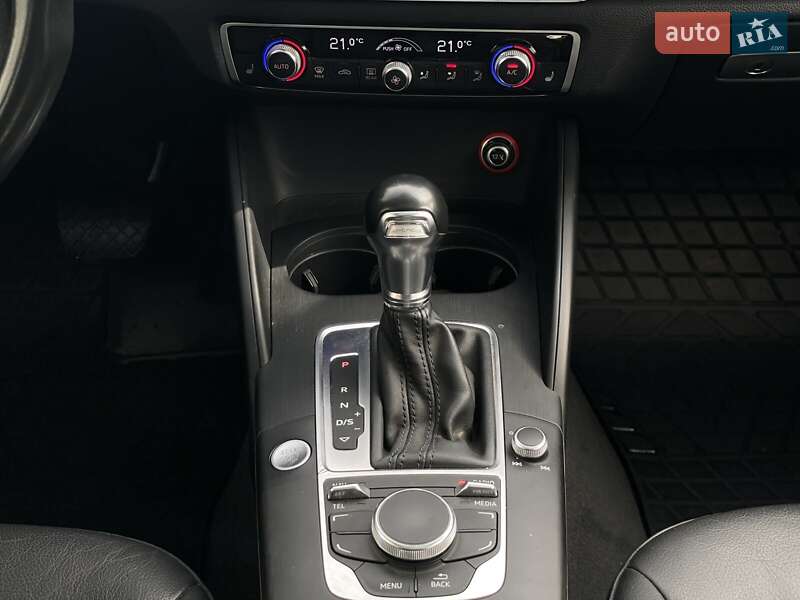 Хэтчбек Audi A3 2016 в Днепре