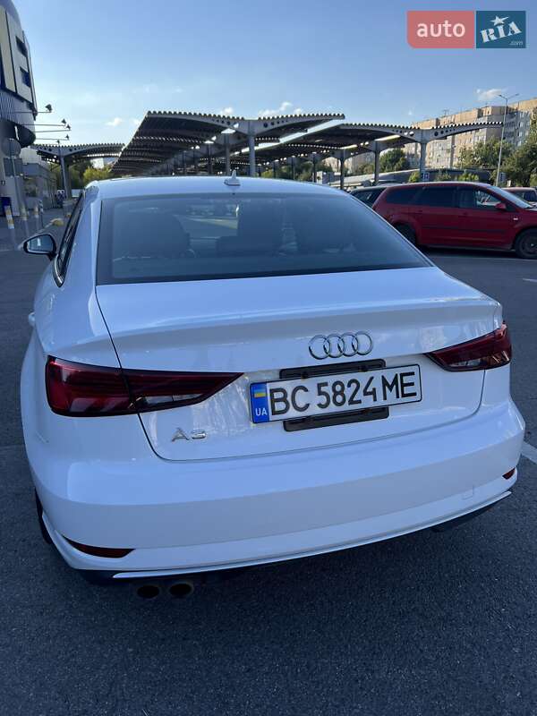 Седан Audi A3 2018 в Львове