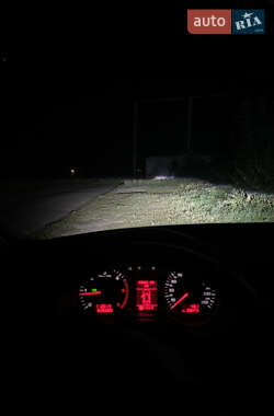 Хэтчбек Audi A3 2004 в 