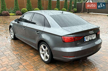 Седан Audi A3 2014 в 