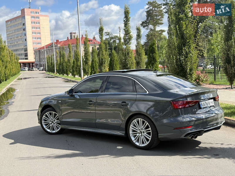 Седан Audi A3 2017 в Киеве
