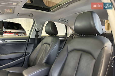 Седан Audi A3 2016 в 