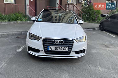 Седан Audi A3 2015 в Киеве