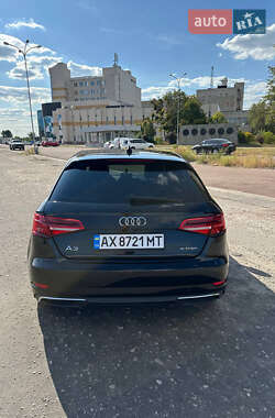 Хетчбек Audi A3 2018 в 