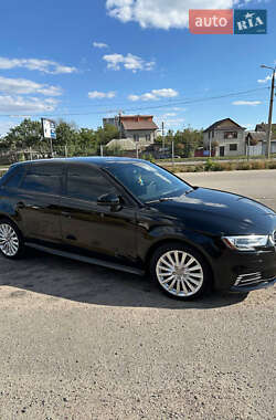 Хетчбек Audi A3 2018 в 