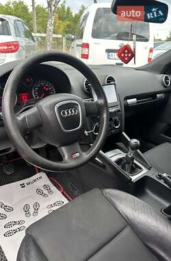 Хэтчбек Audi A3 2005 в 