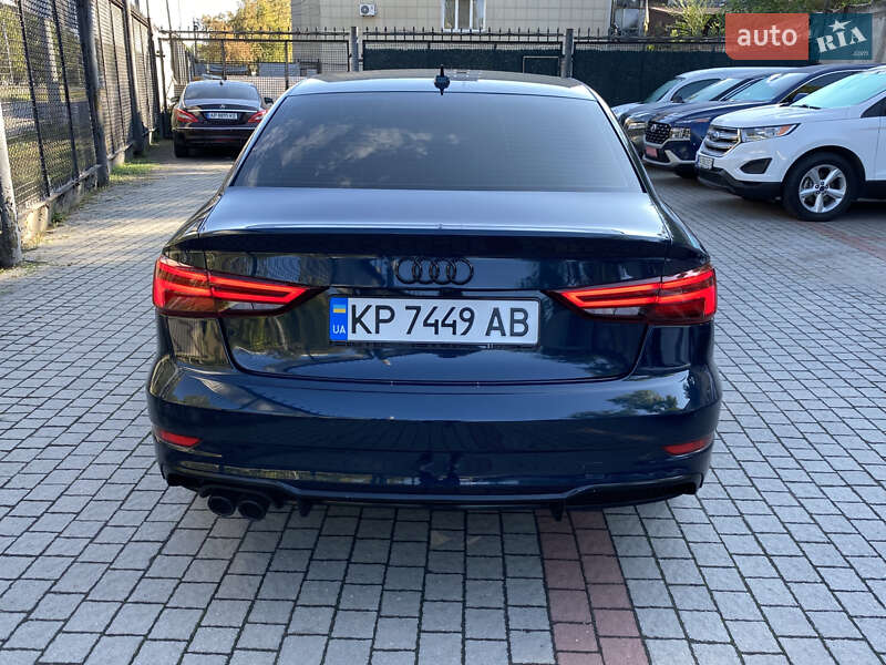 Седан Audi A3 2017 в Запорожье