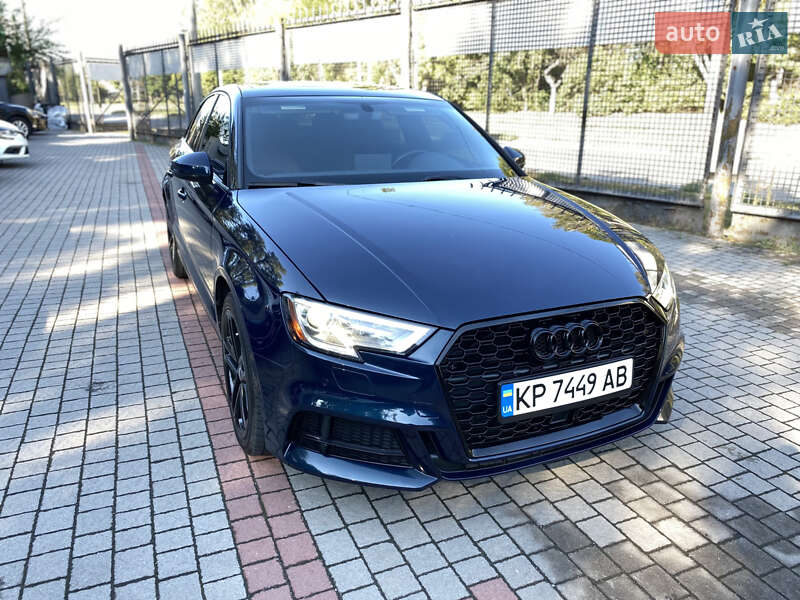 Седан Audi A3 2017 в Запорожье