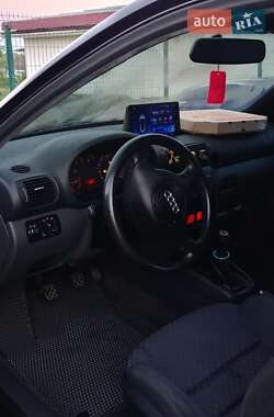 Хетчбек Audi A3 1999 в 
