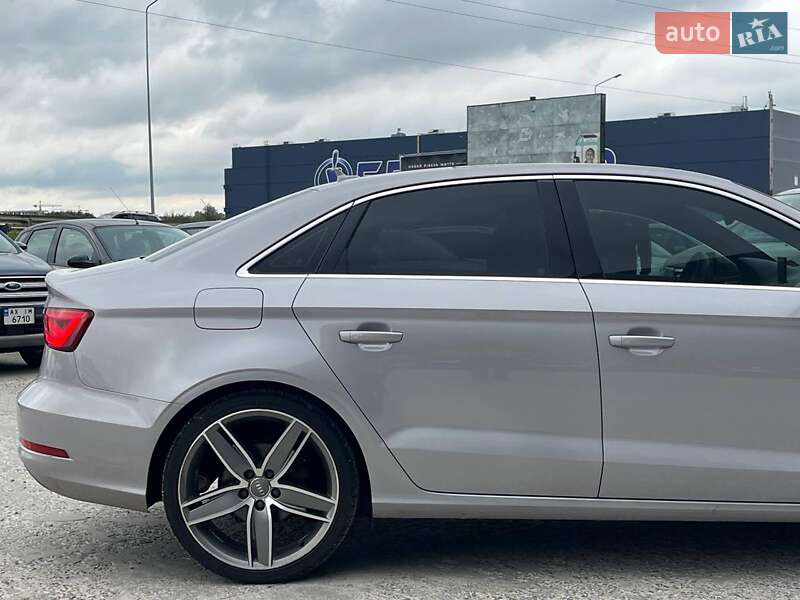 Седан Audi A3 2014 в Львове