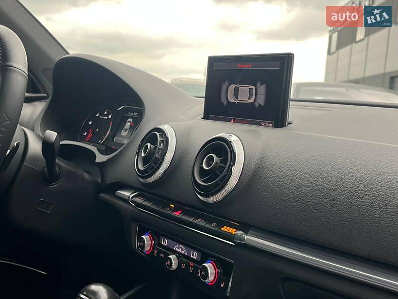 Седан Audi A3 2014 в Львове