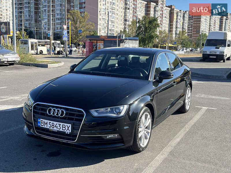 Седан Audi A3 2015 в Киеве