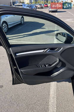 Седан Audi A3 2015 в 