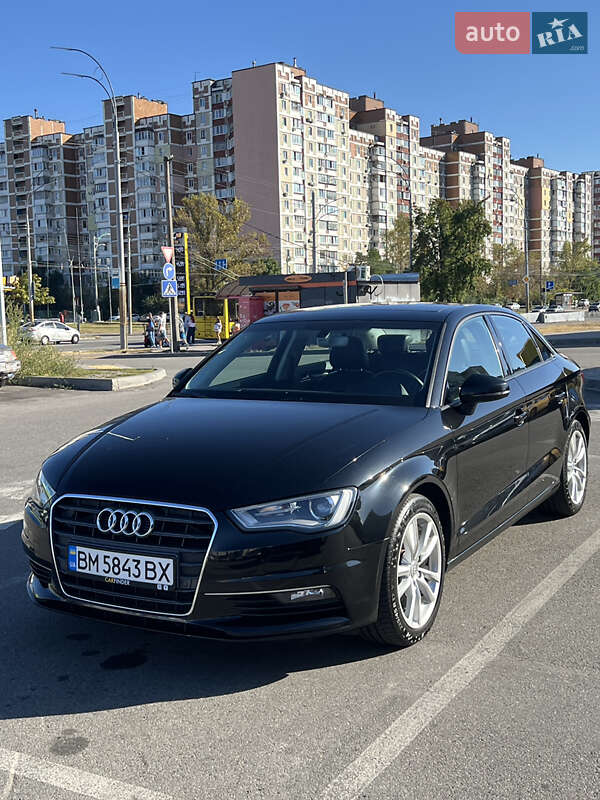 Седан Audi A3 2015 в Киеве